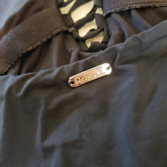 Raisins black crisscross front swimsuit top - Picture 4 of 4